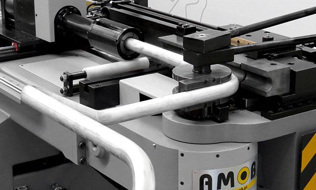 How To Properly And Safely Load The Pipe In Your Hydraulic Pipe Bender: A Step-By-Step Guide